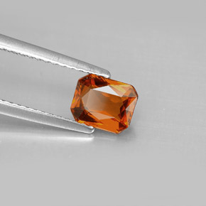 1.09カラットの天然マンダリンオレンジスペサルティンガーネット（6.6×5.3 mm・エメラルドカット）