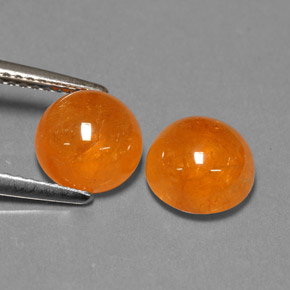 カラットの天然オレンジスペサルティンガーネット（7.60 mm・透明）