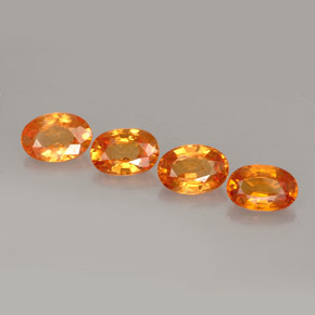 カラットの天然オレンジスペサルティンガーネット（6×4.2 mm・オーバルカット）