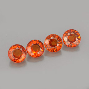 カラットの天然マンダリンオレンジスペサルティンガーネット（4.96 mm・ラウンドカット）