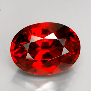 9.65カラットの天然ディープレッドスペサルティンガーネット（13.9×10.4 mm・オーバルカット）
