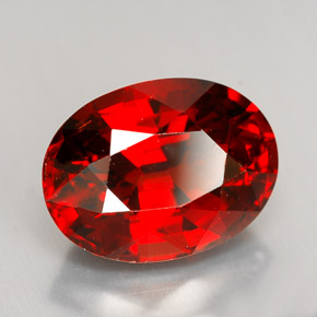 9.65カラットの天然ディープレッドスペサルティンガーネット（13.9×10.4 mm・オーバルカット）