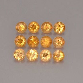カラットの天然オレンジスペサルティンガーネット（2.65 mm・ラウンドカット）