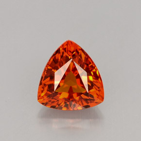 1.55カラットの天然マンダリンオレンジスペサルティンガーネット（6.9×6.6 mm・トリリアント）