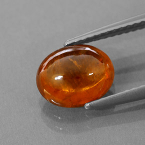 3.17カラットの天然マンダリンオレンジスペサルティンガーネット（8.9×7.3 mm・透明）