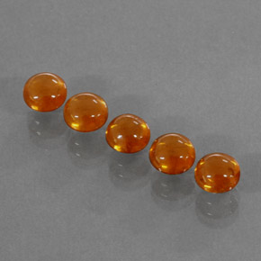 カラットの天然マンダリンオレンジスペサルティンガーネット（5.22 mm・透明）