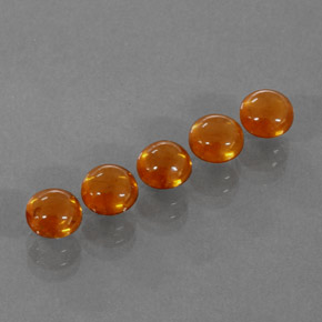 カラットの天然マンダリンオレンジスペサルティンガーネット（5.22 mm・透明）
