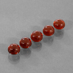 カラットの天然レッドオレンジスペサルティンガーネット（5.18 mm・透明）