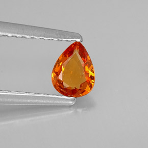 0.37カラットの天然マンダリンオレンジスペサルティンガーネット（5.3×4.1 mm・洋梨の形）