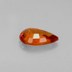 1.27カラットの天然マンダリンオレンジスペサルティンガーネット（8.5×5.6 mm・洋梨の形）