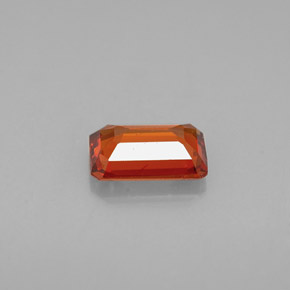 0.97カラットの天然レッドオレンジスペサルティンガーネット（6.8×4.7 mm・エメラルドカット）