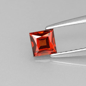 0.49カラットの天然レッドオレンジスペサルティンガーネット（4.2×4.2 mm・四角）