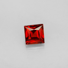 0.34カラットの天然レッドオレンジスペサルティンガーネット（3.6×3.5 mm・四角）
