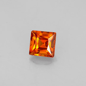 0.36カラットの天然マンダリンオレンジスペサルティンガーネット（3.6×3.6 mm・四角）