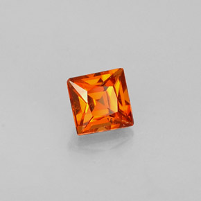 0.36カラットの天然マンダリンオレンジスペサルティンガーネット（3.6×3.6 mm・四角）
