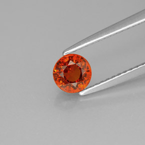 0.79カラットの天然マンダリンオレンジスペサルティンガーネット（5.04 mm・ラウンドカット）