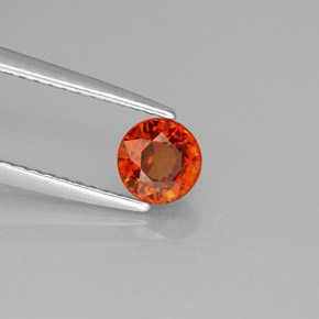 0.79カラットの天然マンダリンオレンジスペサルティンガーネット（5.04 mm・ラウンドカット）