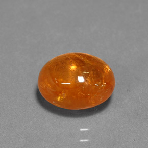 4.22カラットの天然マンダリンオレンジスペサルティンガーネット（9.3×7.6 mm・オーバルカット）