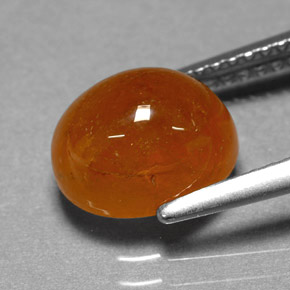 4.46カラットの天然マンダリンオレンジスペサルティンガーネット（9.2×7.4 mm・オーバルカット）