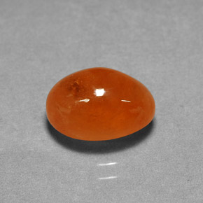4.74カラットの天然マンダリンオレンジスペサルティンガーネット（10.2×7.5 mm・オーバルカット）