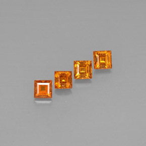 カラットの天然マンダリンオレンジスペサルティンガーネット（3.3×3.3 mm・四角）