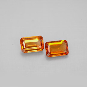 カラットの天然マンダリンオレンジスペサルティンガーネット（6×4.1 mm・エメラルドカット）