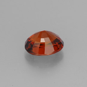 2.43カラットの天然レッドオレンジスペサルティンガーネット（8.3×6.8 mm・オーバルカット）