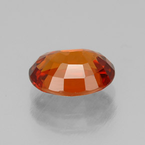 1.80カラットの天然レッドオレンジスペサルティンガーネット（8.1×6.1 mm・オーバルカット）