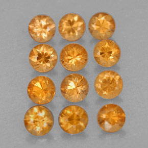 カラットの天然オレンジスペサルティンガーネット（2.75 mm・ラウンドカット）