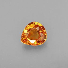 0.74カラットの天然マンダリンオレンジスペサルティンガーネット（5.9×5.4 mm・洋梨の形）