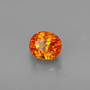 0.84カラットの天然マンダリンオレンジスペサルティンガーネット（5.3×4.6 mm・オーバルカット）
