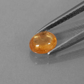 0.86カラットの天然マンダリンオレンジスペサルティンガーネット（5.9×5 mm・透明）