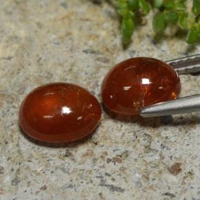5.82カラットの天然オレンジスペサルティンガーネット（8.5×7.1 mm・透明）