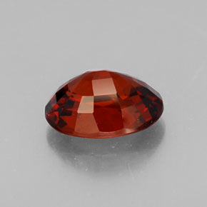 2.73カラットの天然オレンジレッドスペサルティンガーネット（9.2×7.1 mm・オーバルカット）