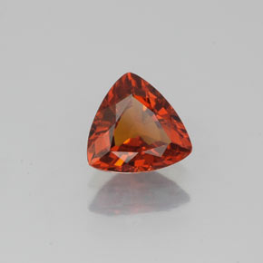 0.96カラットの天然レッドオレンジスペサルティンガーネット（6.5×6.3 mm・トリリアント）