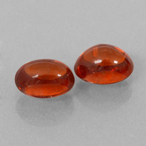カラットの天然レッドオレンジスペサルティンガーネット（6.8×5 mm・透明）