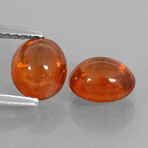 2.81カラットの天然ミディアムオレンジスペサルティンガーネット（6.8×5.7 mm・透明）