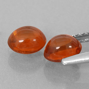 カラットの天然オレンジスペサルティンガーネット（5.2×4.7 mm・透明）