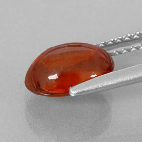 2.48カラットの天然レッドオレンジスペサルティンガーネット（8.6×6.4 mm・透明）