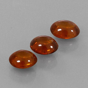 カラットの天然レッドオレンジスペサルティンガーネット（5.7×4.9 mm・透明）