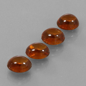 カラットの天然レッドオレンジスペサルティンガーネット（6.6×5.4 mm・透明）