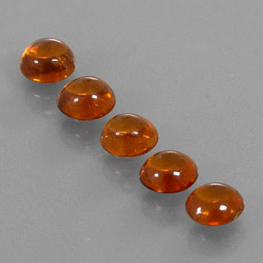 カラットの天然レッドオレンジスペサルティンガーネット（5.5×5.1 mm・透明）