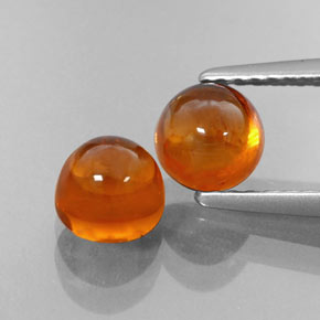カラットの天然オレンジスペサルティンガーネット（5.34 mm・透明）