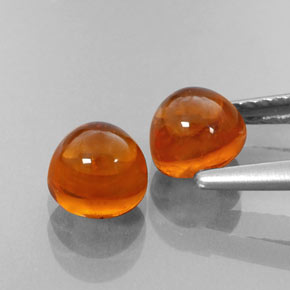 カラットの天然オレンジスペサルティンガーネット（5.34 mm・透明）