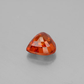 1.88カラットの天然レッドオレンジスペサルティンガーネット（7.2×7 mm・洋梨の形）