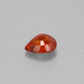 1.57カラットの天然レッドオレンジスペサルティンガーネット（7.8×6.6 mm・洋梨の形）