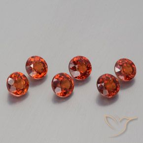 Shop natural 2.40ct 濃い赤 スペサルティン ガーネット gems, ラウンド, from モザンビーグ at GemSelect. In stock, global shipping!