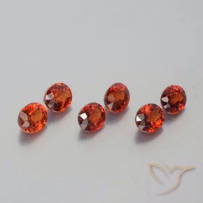 Shop natural 2.90ct ミディアムレッド スペサルティン ガーネット gems, 楕円形, from モザンビーグ at GemSelect. In stock, global shipping!