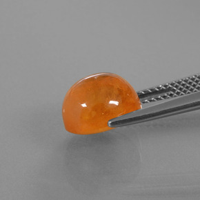 6.08カラットの天然アンバーオレンジスペサルティンガーネット（9.4×8.5 mm・オーバルカット）