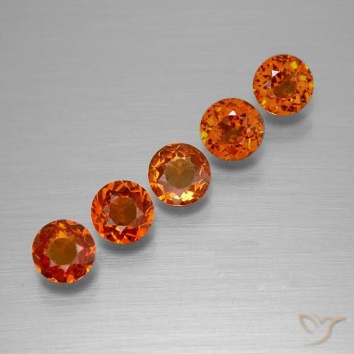 Shop natural 1.71ct ミディアムレッド スペサルティン ガーネット gems, ラウンド, from モザンビーグ at GemSelect. In stock, global shipping!